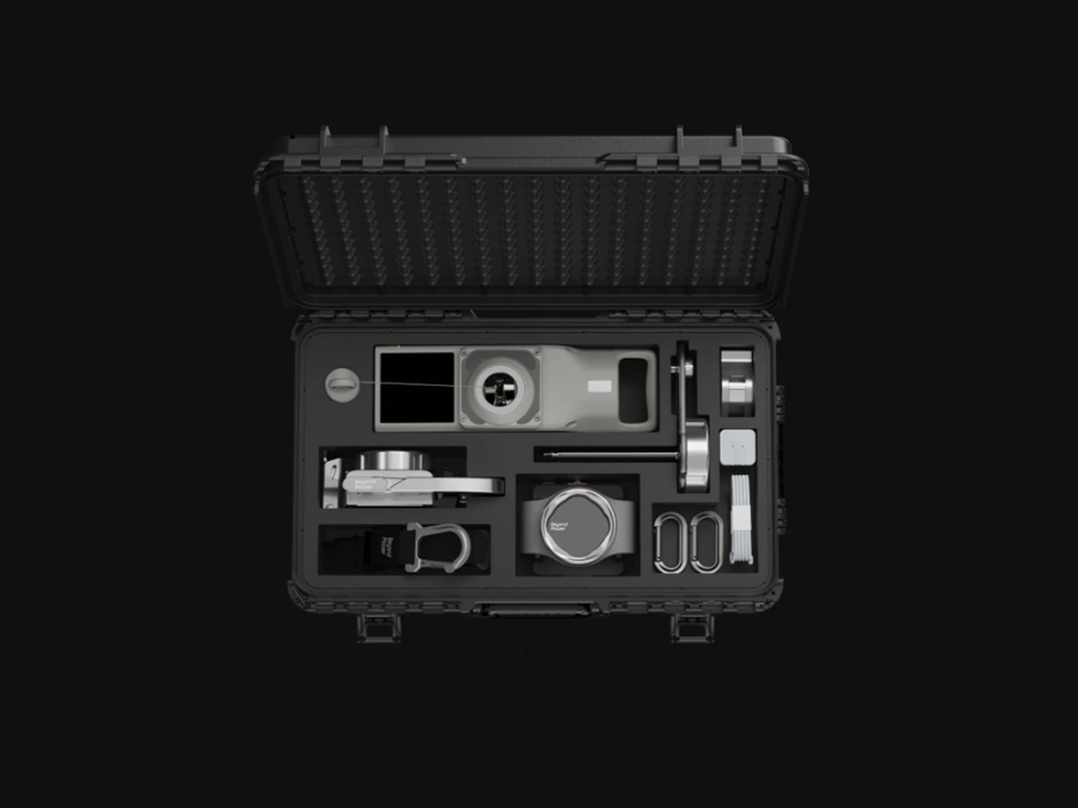 VOLTRA I - Travel Suitcase - Standaard Layout